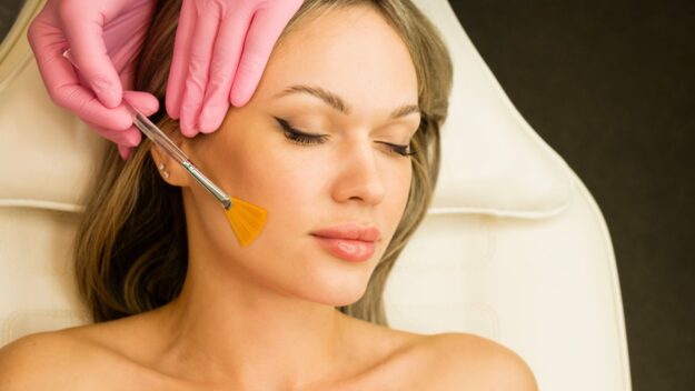 Managing Skin Health with the Help of a Dermatologist