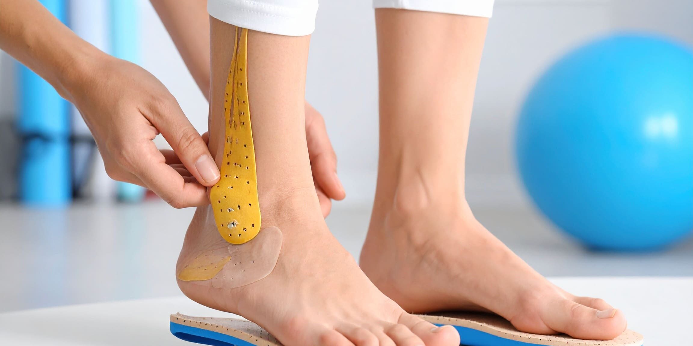 Exploring Treatment Options for Ankle Sprains The Impact of Physical Therapy on Post-surgery Recovery